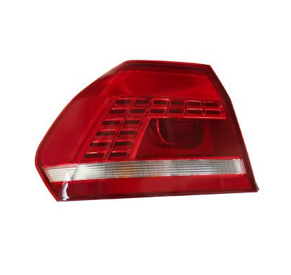 56D 945 095A قرمز عقب سپر عقب چراغ B5 2013 2014 Vw Passat Tail Light Assembly